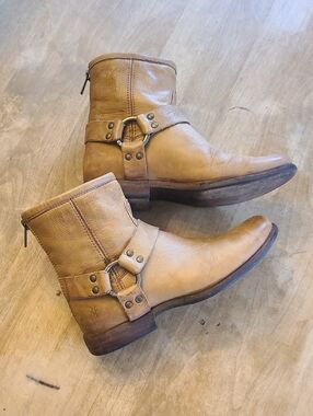 Frye Co, John A. Frye Signature Heratige Collection PhillipHarness Ankle Boots